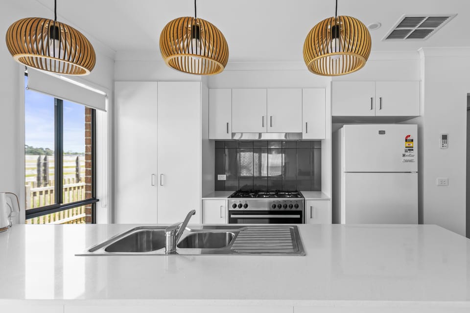 Family House | Private kitchen | Fridge, microwave, oven, stovetop