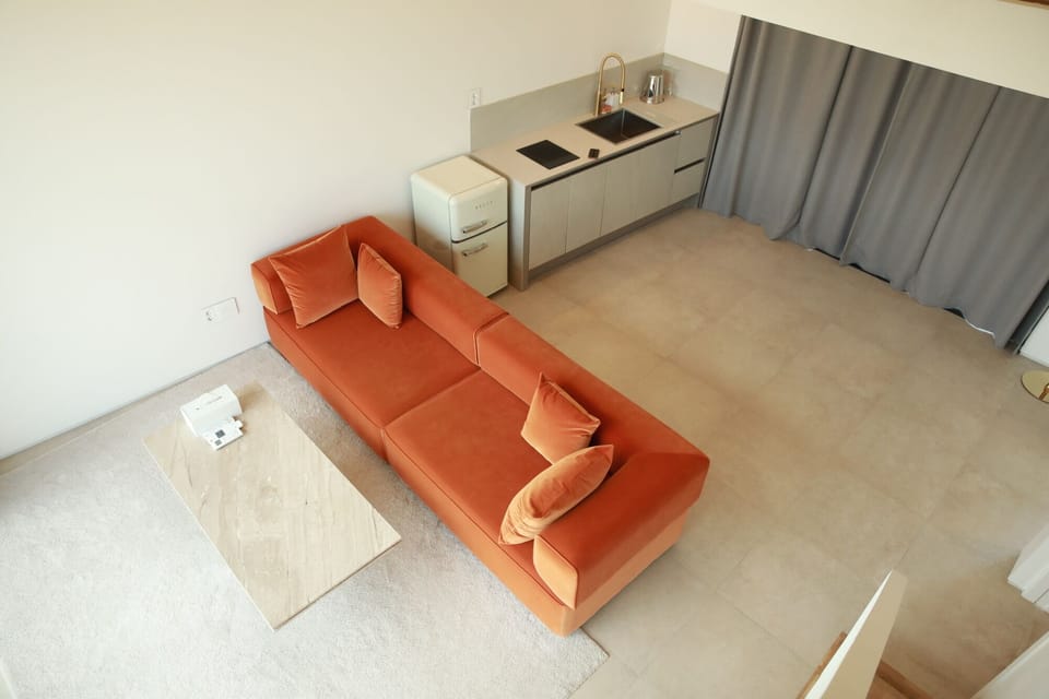15PY Private Villa | Living area | Flat-screen TV