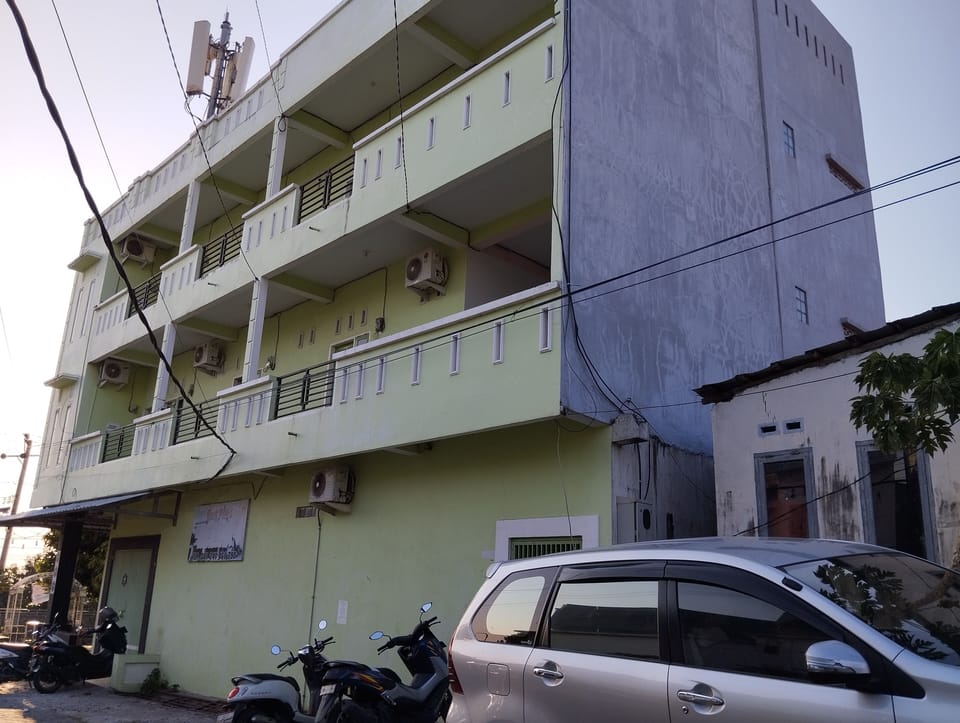 Hotel O Penginapan Permata Hijau Syariah Near Bukit Teletubbies Hotel in Indonesia