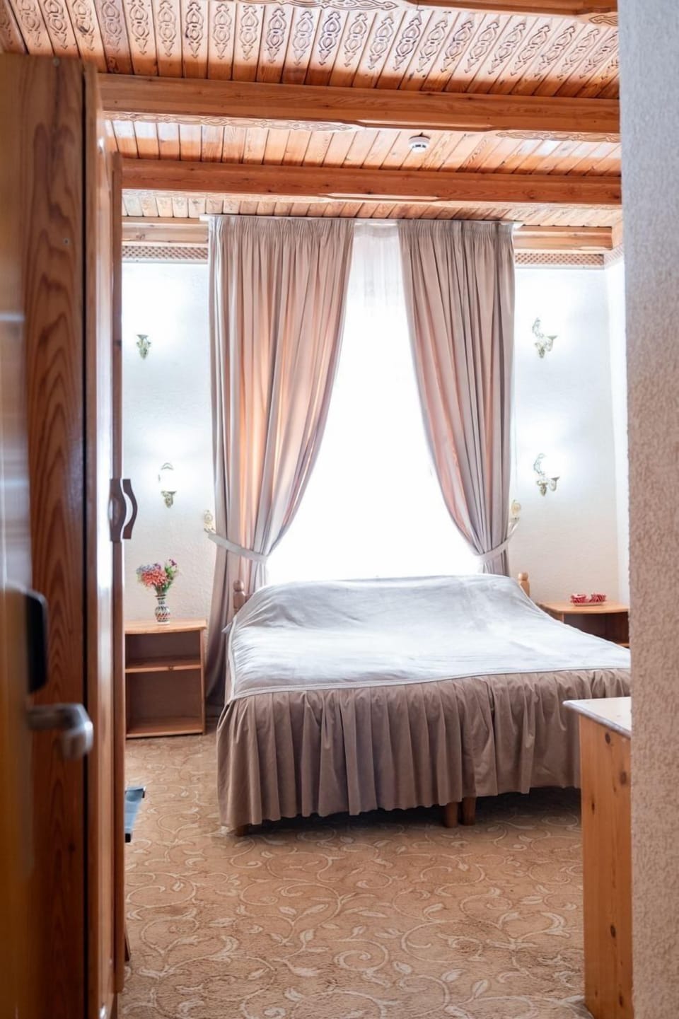 Standard Double Room | Desk, laptop workspace, iron/ironing board (on request), WiFi (free)