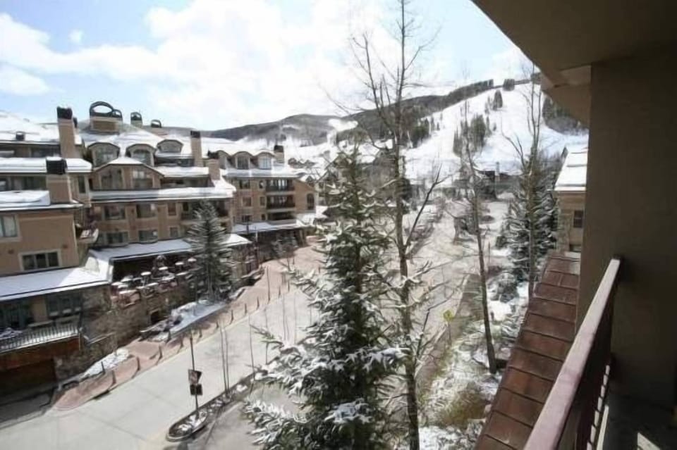 Condo, 2 Bedrooms | Exterior