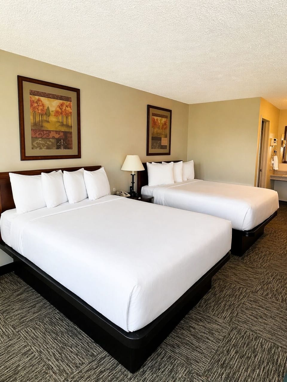 Comfort Double Room, 2 Queen Beds, Golf View | Desk, rollaway beds, free WiFi, bed sheets