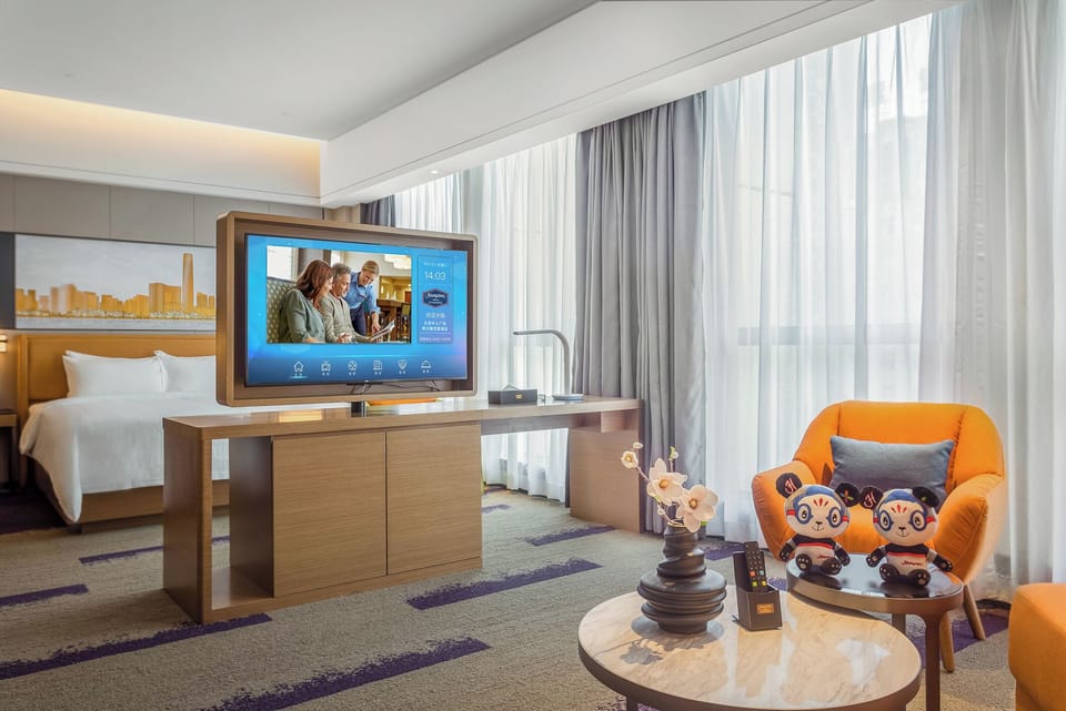Standard Studio Suite | Premium bedding, down comforters, memory foam beds, minibar