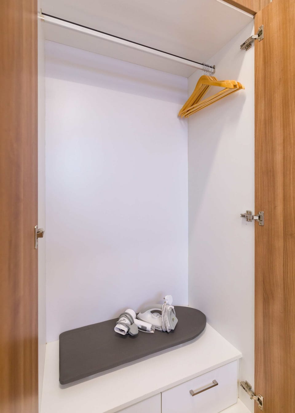 1 bedroom, iron/ironing board, free WiFi