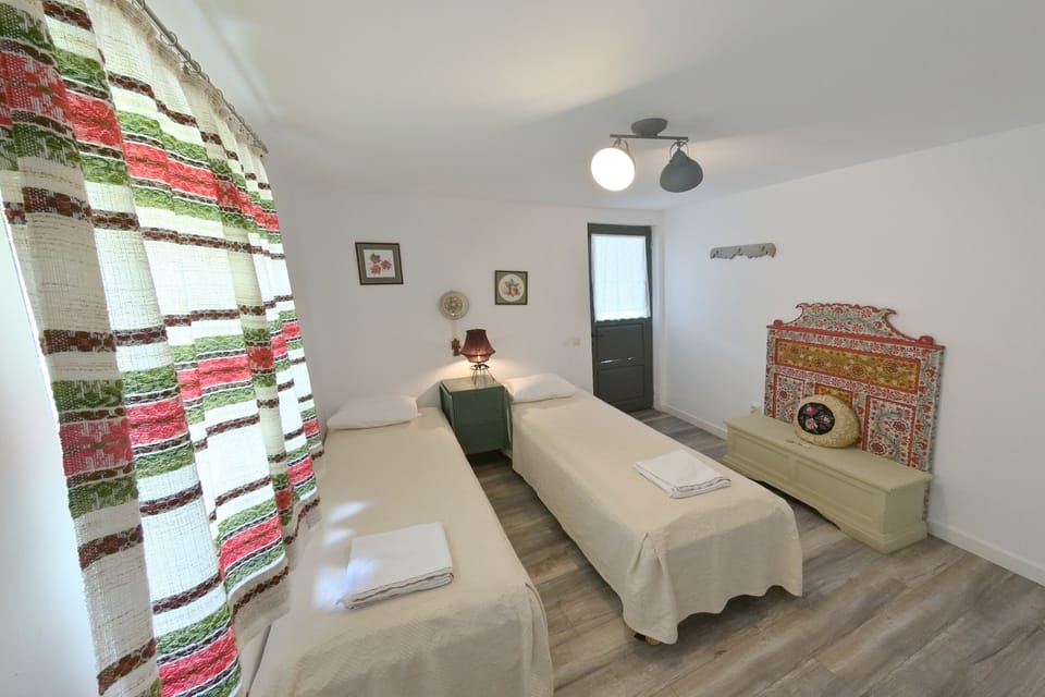 Double or Twin Room | Individually decorated, free WiFi