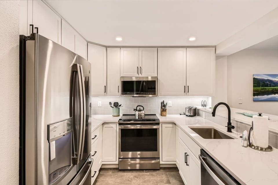 Condo, 2 Bedrooms | Private kitchen | Coffee/tea maker, fridge, oven, toaster