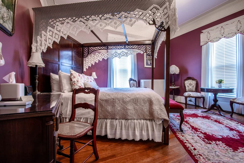 Anne Single Queen | Individually decorated, individually furnished, desk, laptop workspace