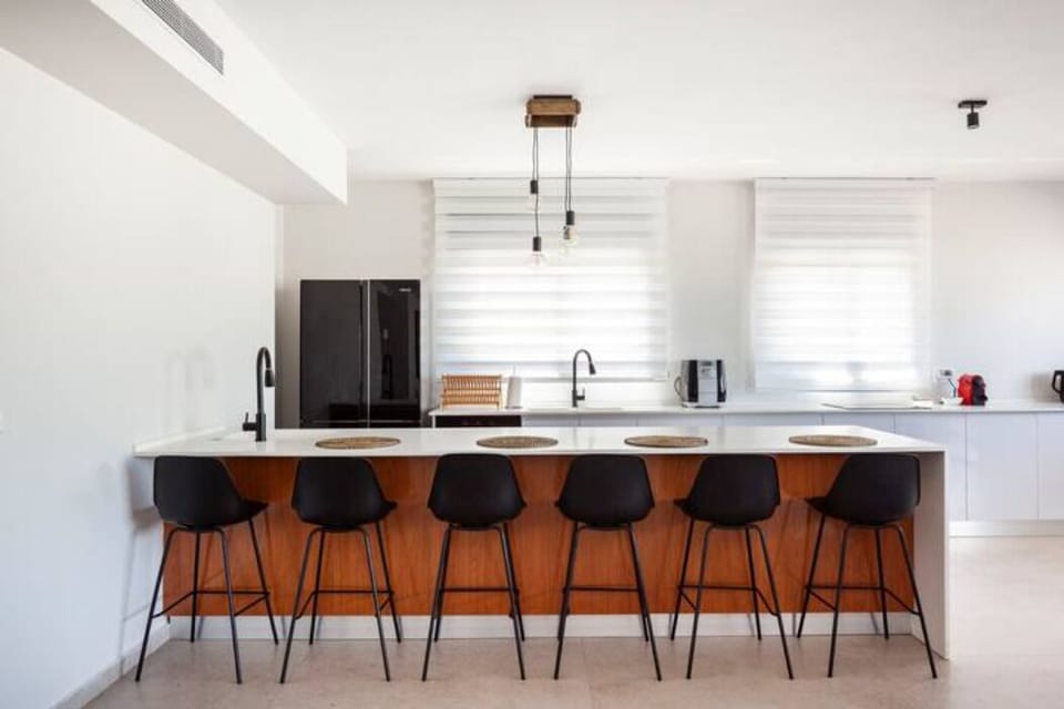 Luxury Apartment | Private kitchen | Full-size fridge, microwave, oven, stovetop