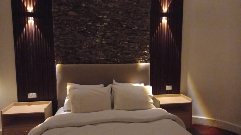 Deluxe Double Room, 2 Bedrooms, Smoking, City View | Free minibar, blackout drapes, free WiFi