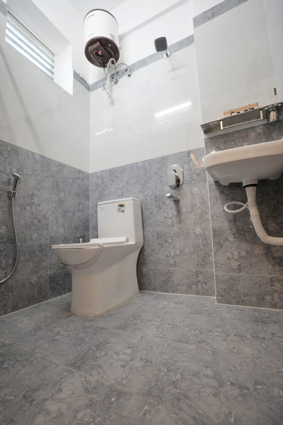 Deluxe Double Room | In-room safe, blackout drapes, free WiFi, bed sheets