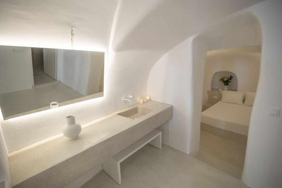 Apartment, Ensuite, Sea View (Vasilios' Cave) | Interior