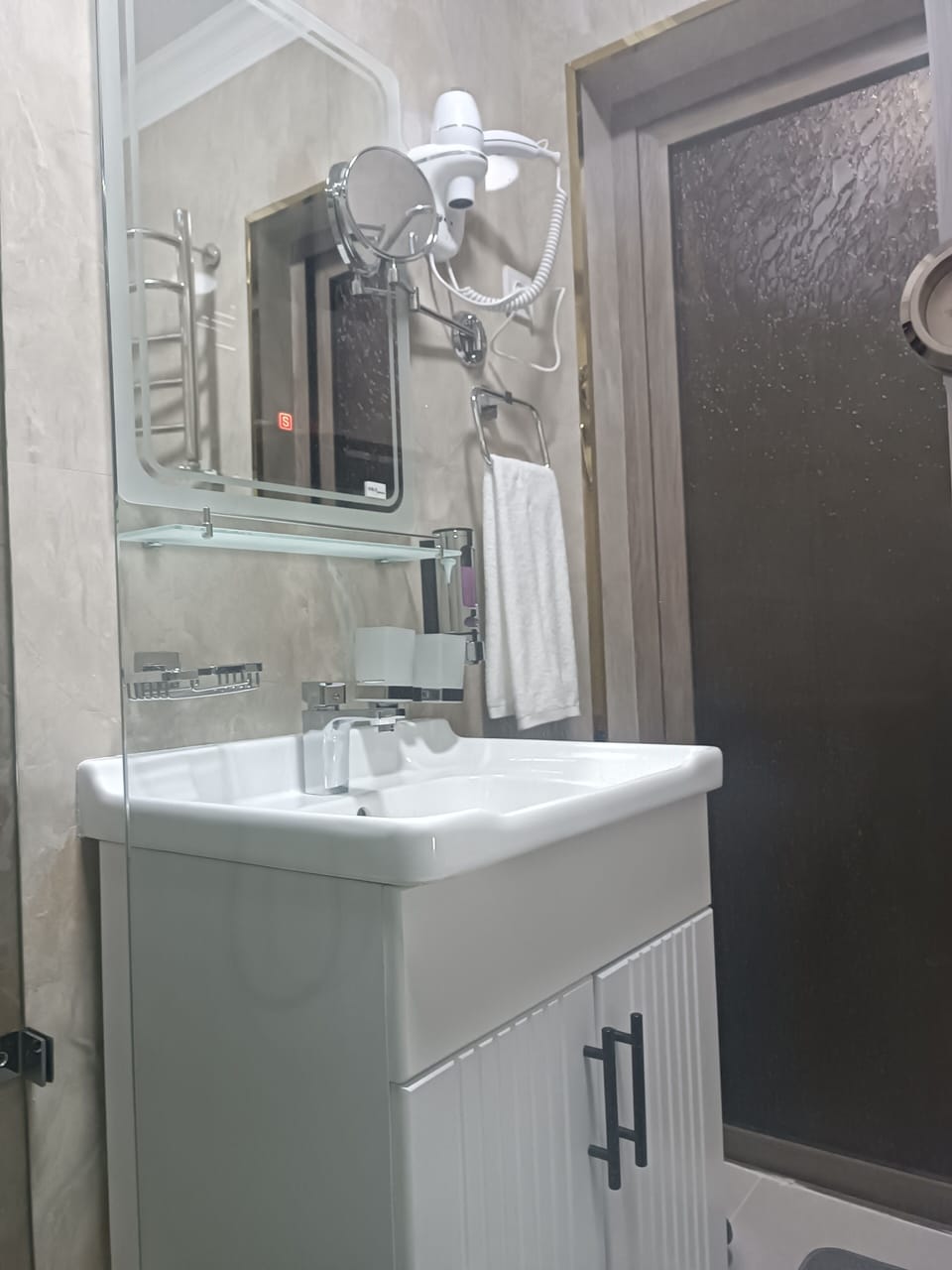 Standard Twin Room | Bathroom