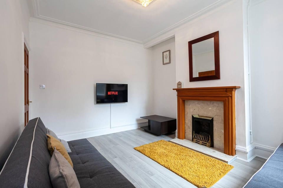 House | Living area | TV