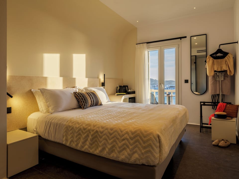 Premium bedding, memory foam beds, minibar, in-room safe