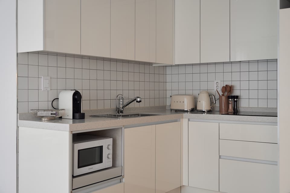 Apartment | Private kitchen | Espresso maker, coffee/tea maker, electric kettle