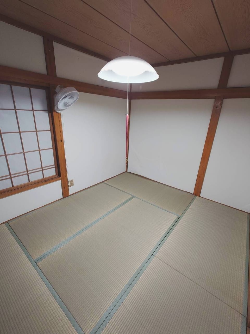 Basic Triple Room | Bed sheets