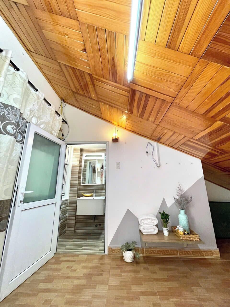 Comfort Shared Dormitory, 1 Bedroom, Non Smoking | Premium bedding, down comforters, memory foam beds, minibar
