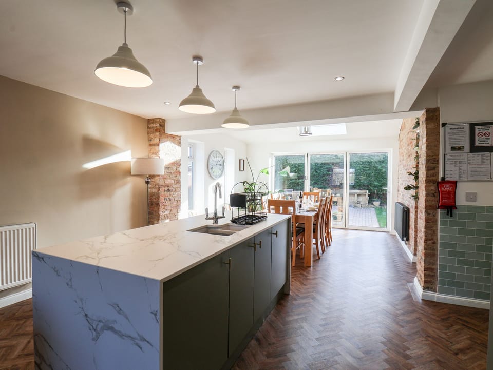 Fridge, dishwasher, electric kettle, toaster