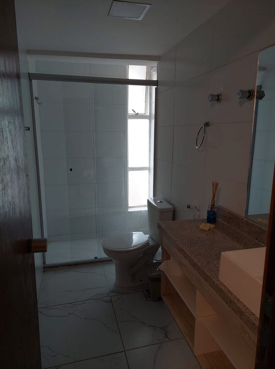 Basic Quadruple Room | Bathroom