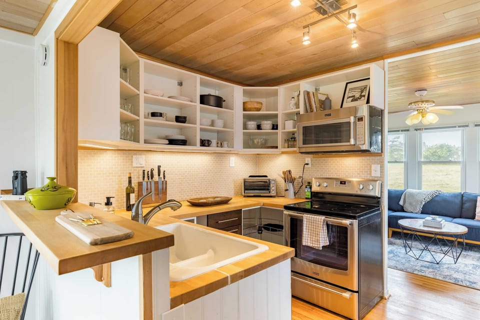 House (2 Bedrooms) | Interior