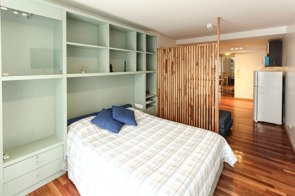 City Apartment | 1 bedroom, iron/ironing board, free WiFi