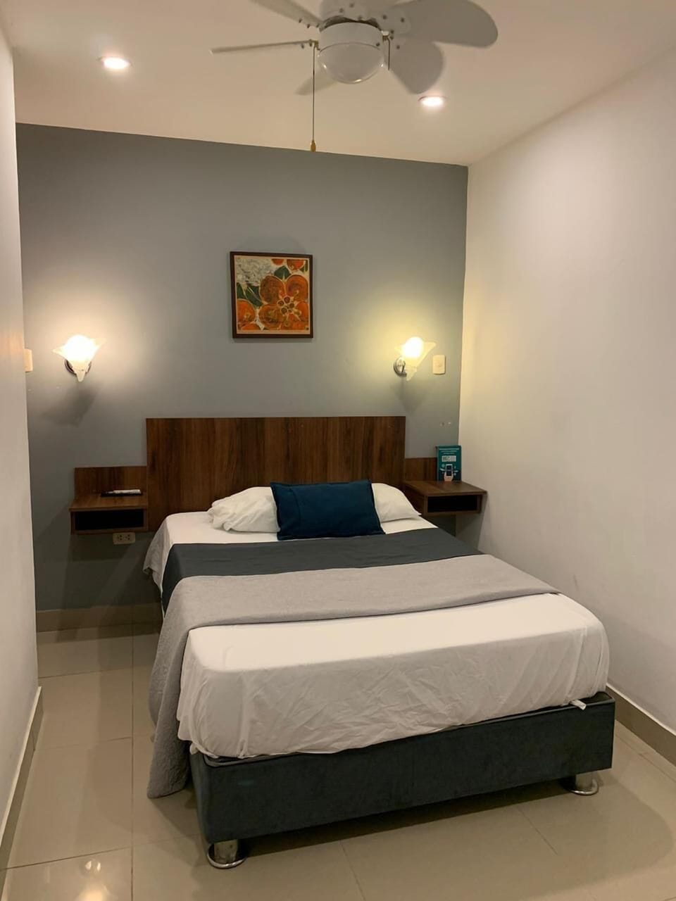 Single Room | Desk, WiFi (free)