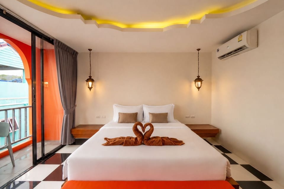 Deluxe Double Room | Minibar, in-room safe, desk, soundproofing