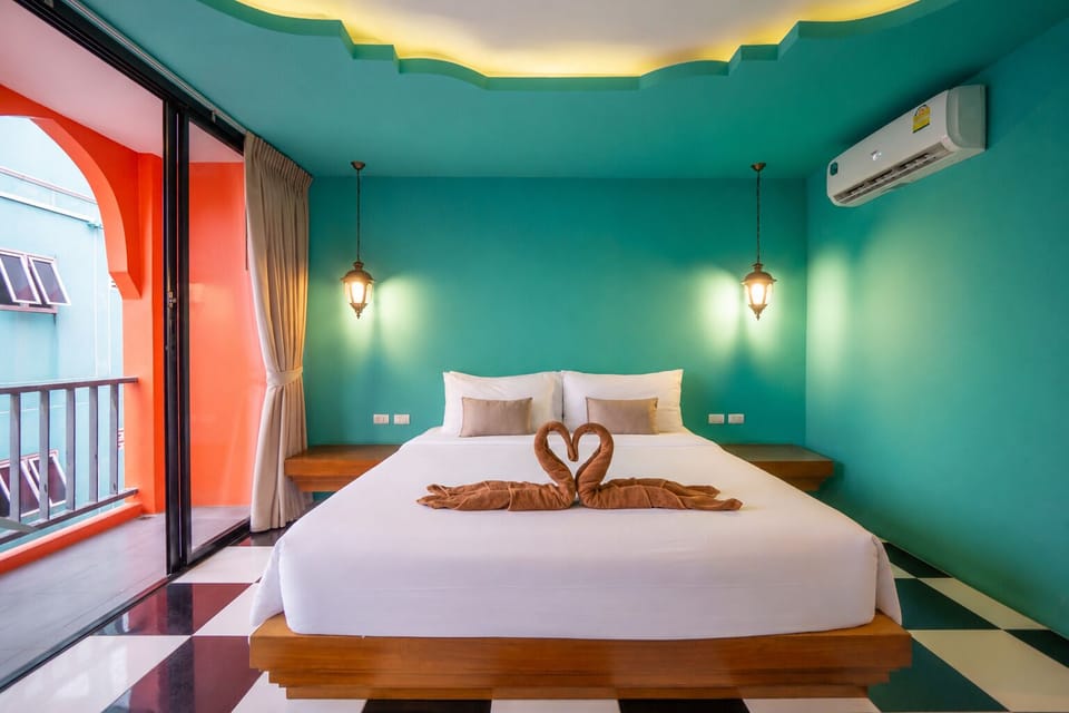 Deluxe Double Room | Minibar, in-room safe, desk, soundproofing