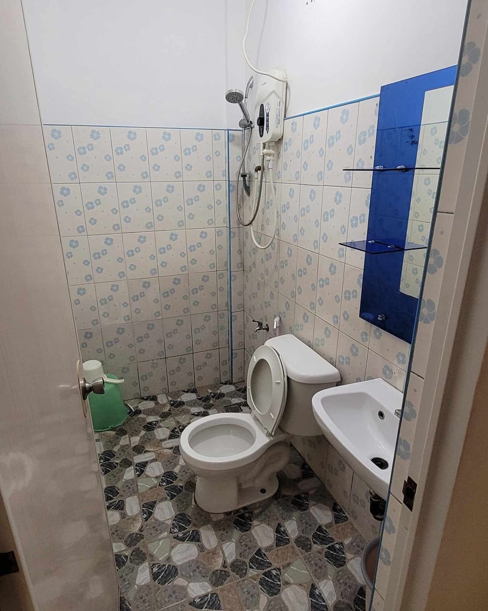 Shower, towels, soap