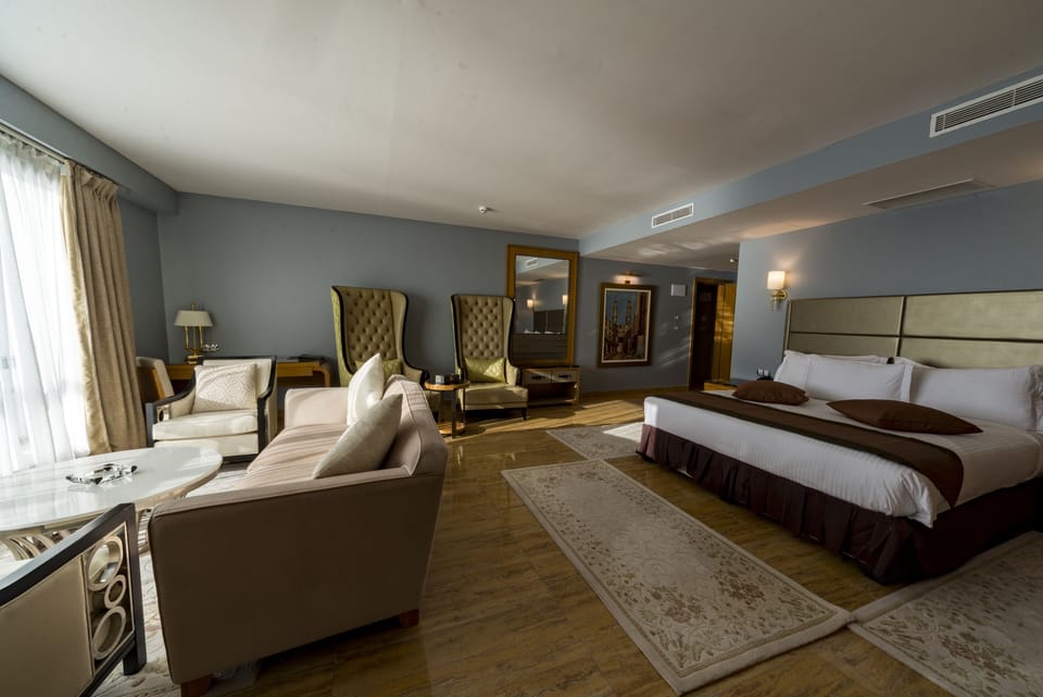 Deluxe Double or Twin Room | In-room safe, desk, laptop workspace, blackout drapes