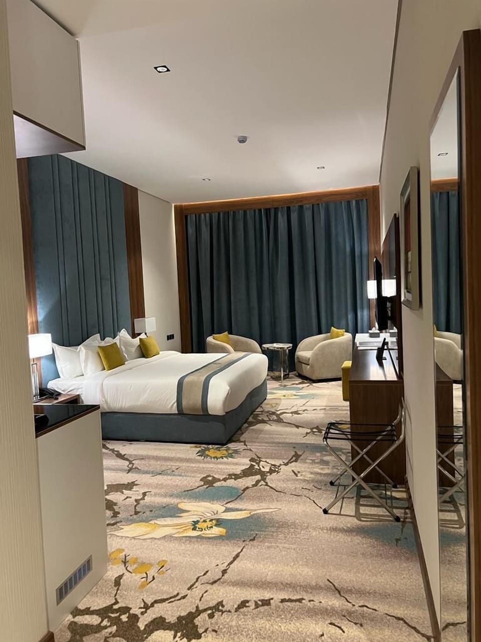 Deluxe Double Room, 1 King Bed | Egyptian cotton sheets, premium bedding, down comforters