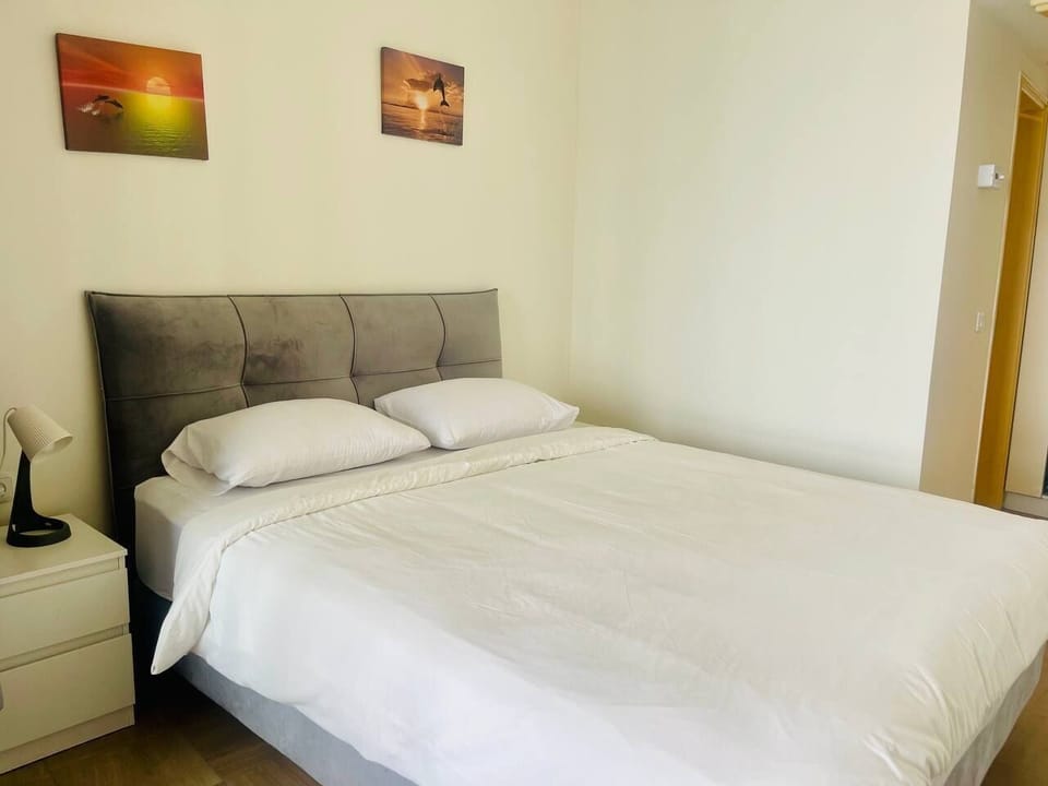 Panoramic Apartment | Desk, blackout drapes, soundproofing, iron/ironing board