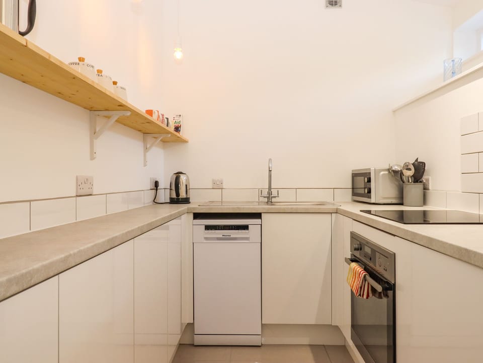 Fridge, dishwasher, electric kettle, toaster