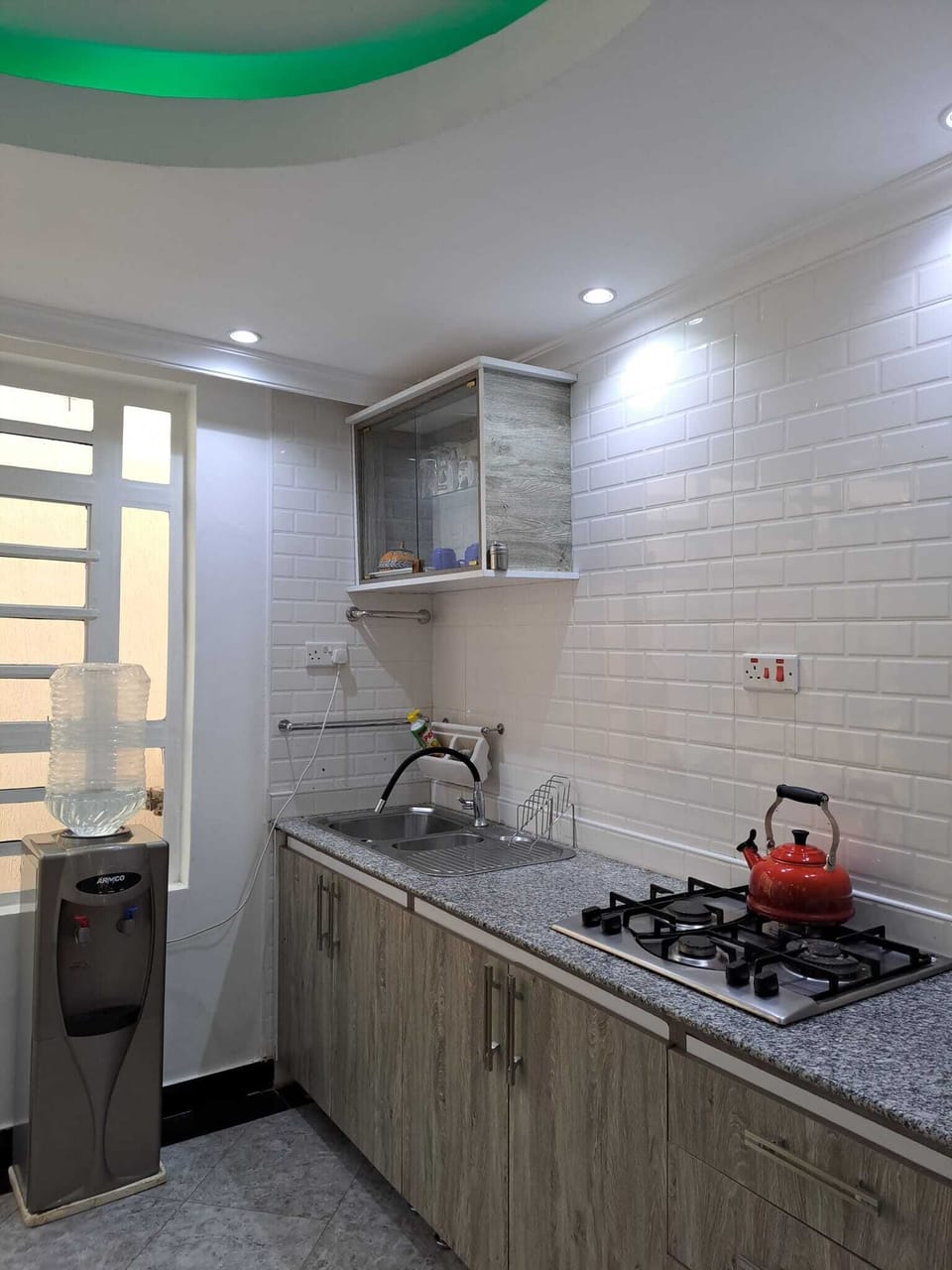 Family Bungalow | Private kitchen | Fridge, microwave, cookware/dishes/utensils