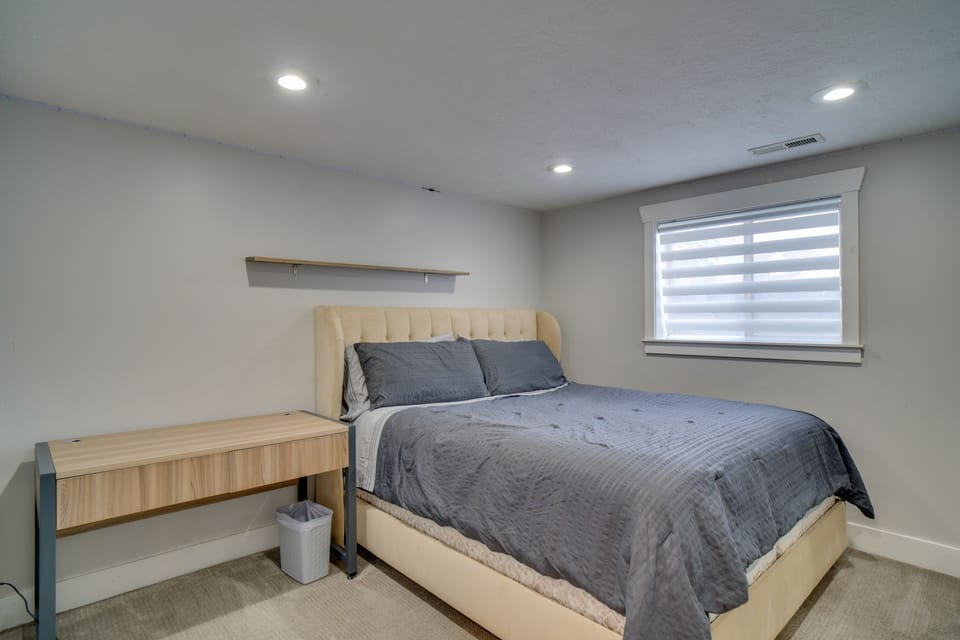 House (5 Bedrooms) | Interior