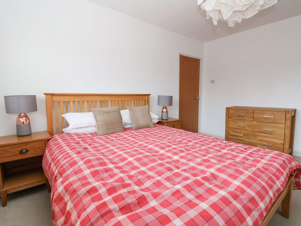 3 bedrooms, individually decorated, individually furnished, free WiFi
