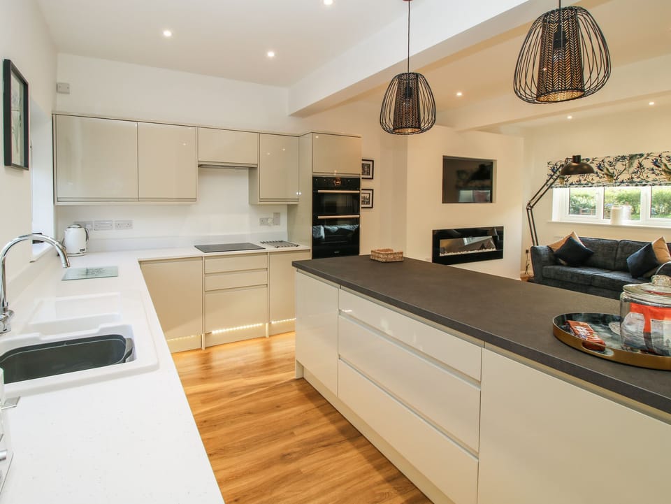 Fridge, dishwasher, electric kettle, toaster