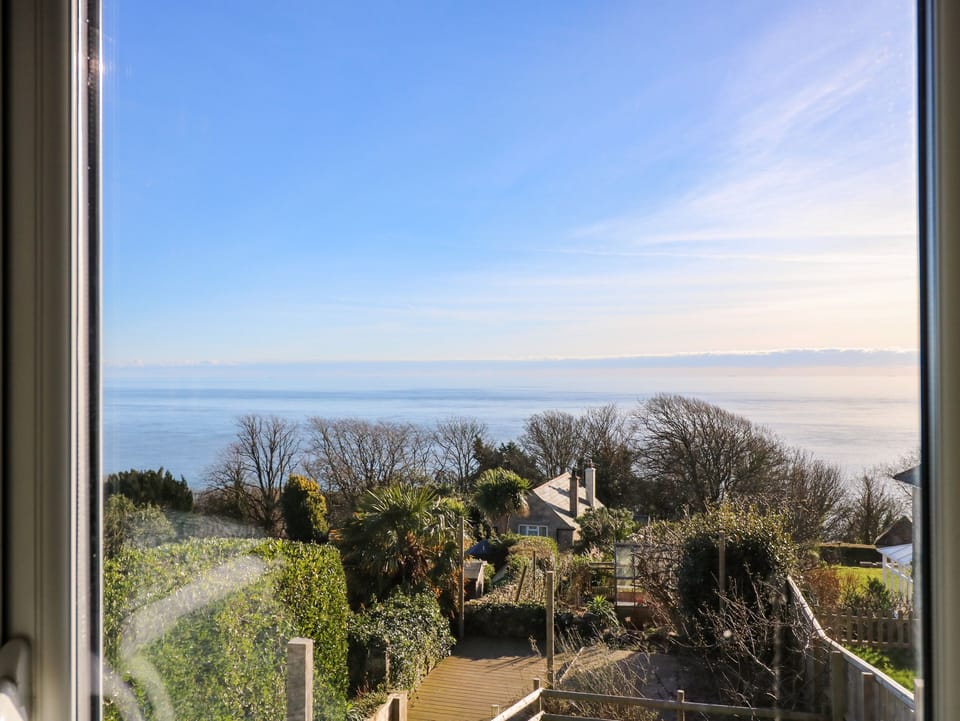 Cottage | Beach/ocean view