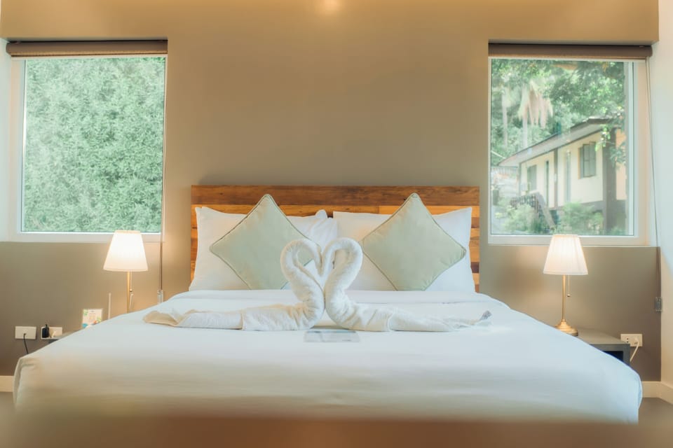 Premier Suite | 1 bedroom, premium bedding, Tempur-Pedic beds, minibar