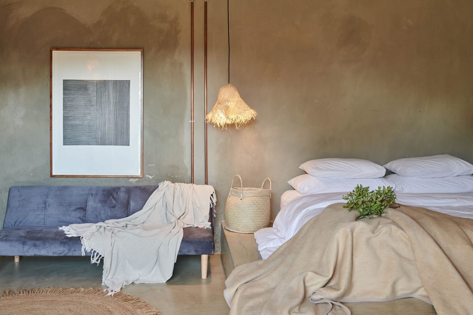Room | 1 bedroom, hypo-allergenic bedding, in-room safe, desk