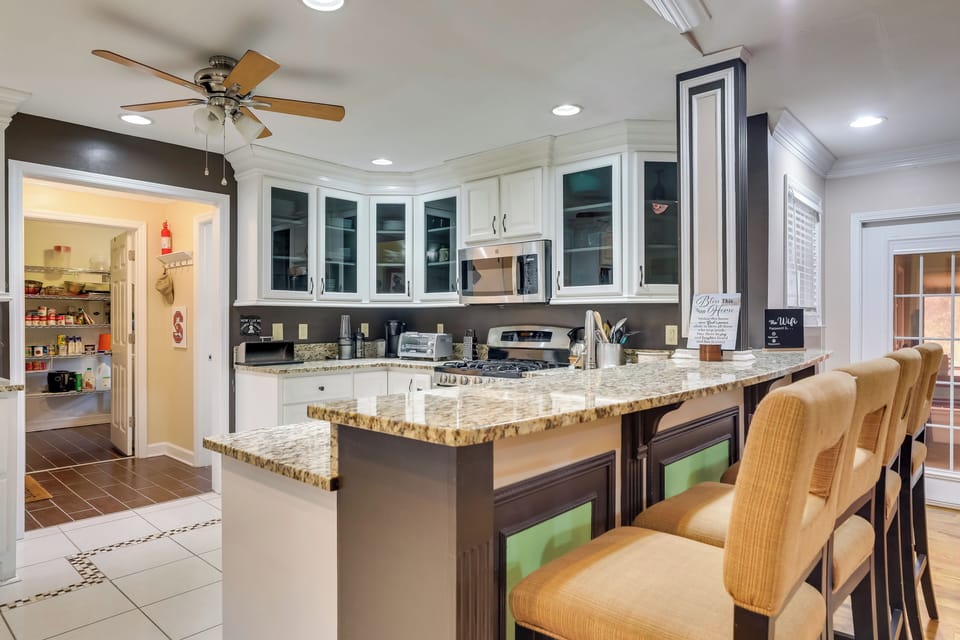 House (4 Bedrooms) | Interior