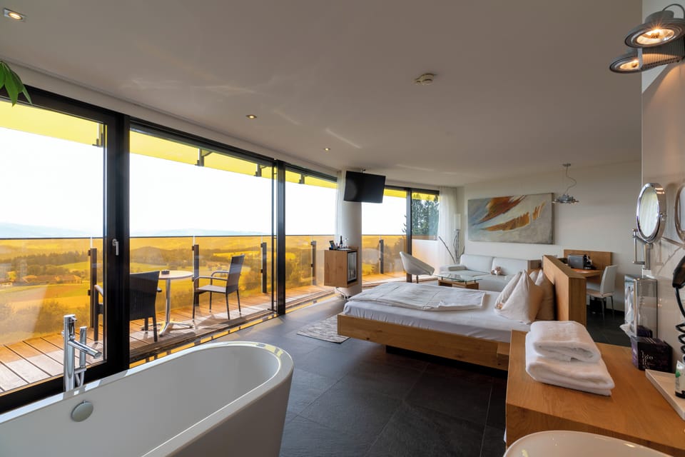 Superior Studio Suite | Bathroom | Hair dryer, bathrobes, slippers, towels