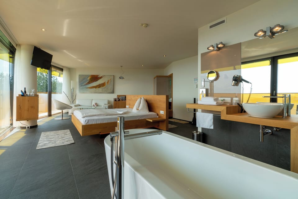 Superior Studio Suite | Premium bedding, down comforters, minibar, in-room safe