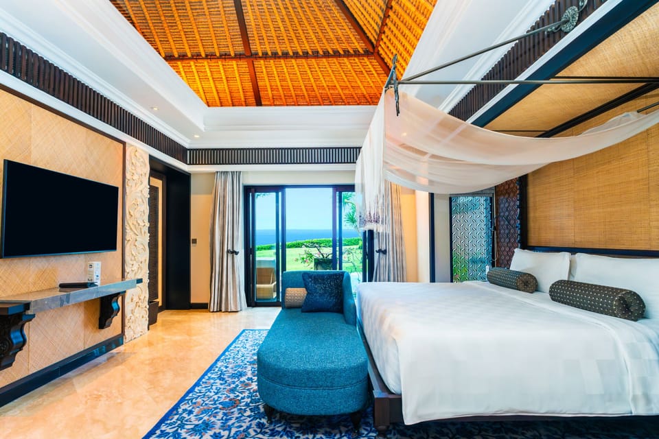 1BR Ocean Front Villa | Premium bedding, minibar, in-room safe, desk