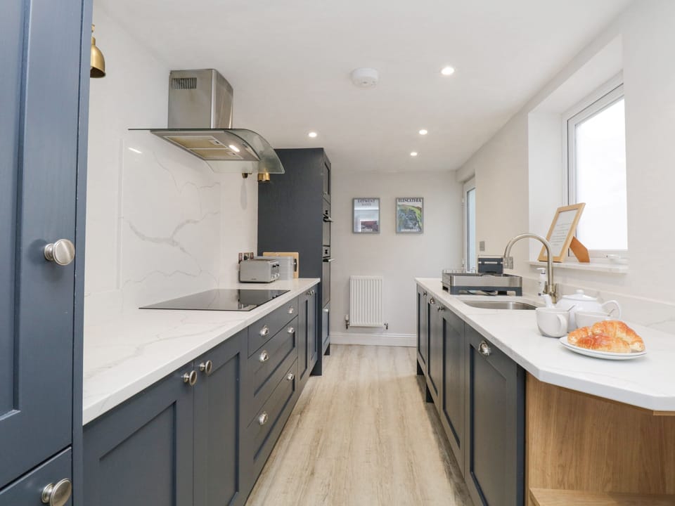 Fridge, dishwasher, electric kettle, toaster