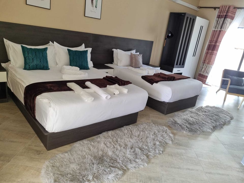 Standard Room | 1 bedroom, desk, laptop workspace, iron/ironing board