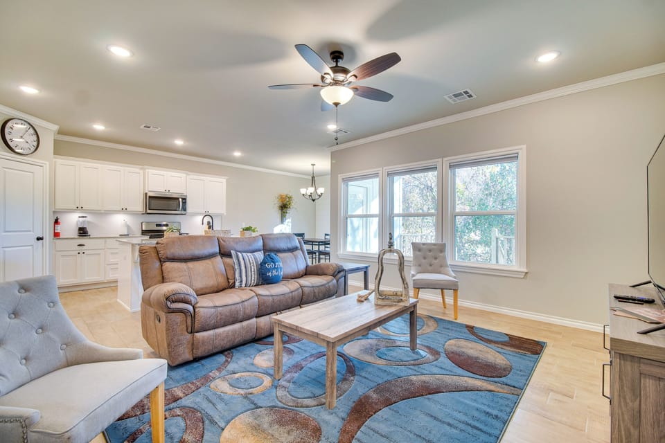 House (3 Bedrooms) | Front of property
