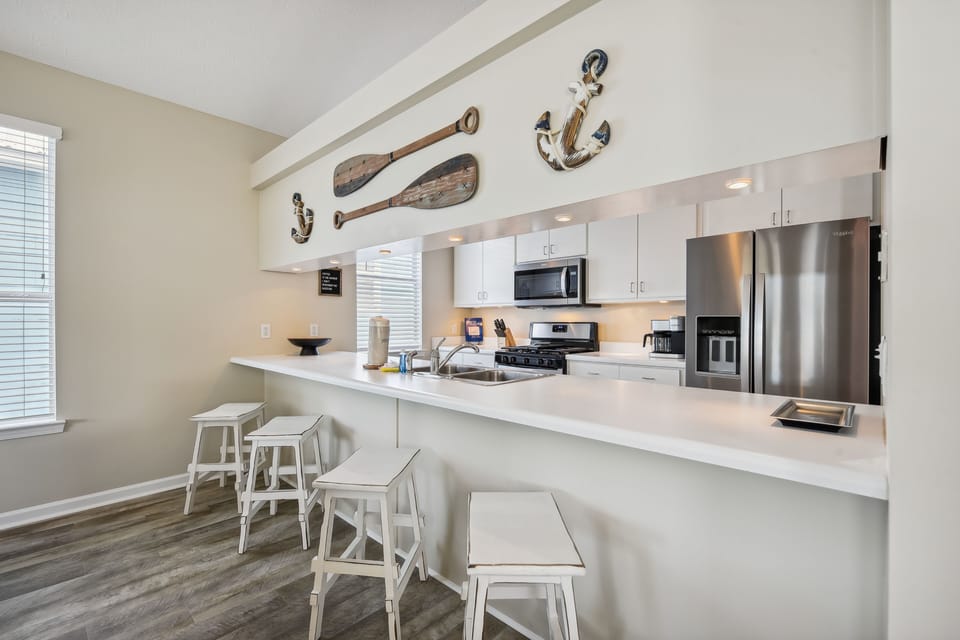 House, 3 Bedrooms | Private kitchen | Full-size fridge, stovetop, dishwasher, coffee/tea maker
