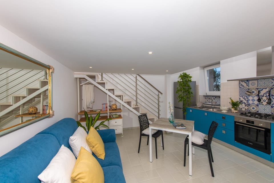 House, Private Pool, Sea View | Living area | 32-inch flat-screen TV with digital channels