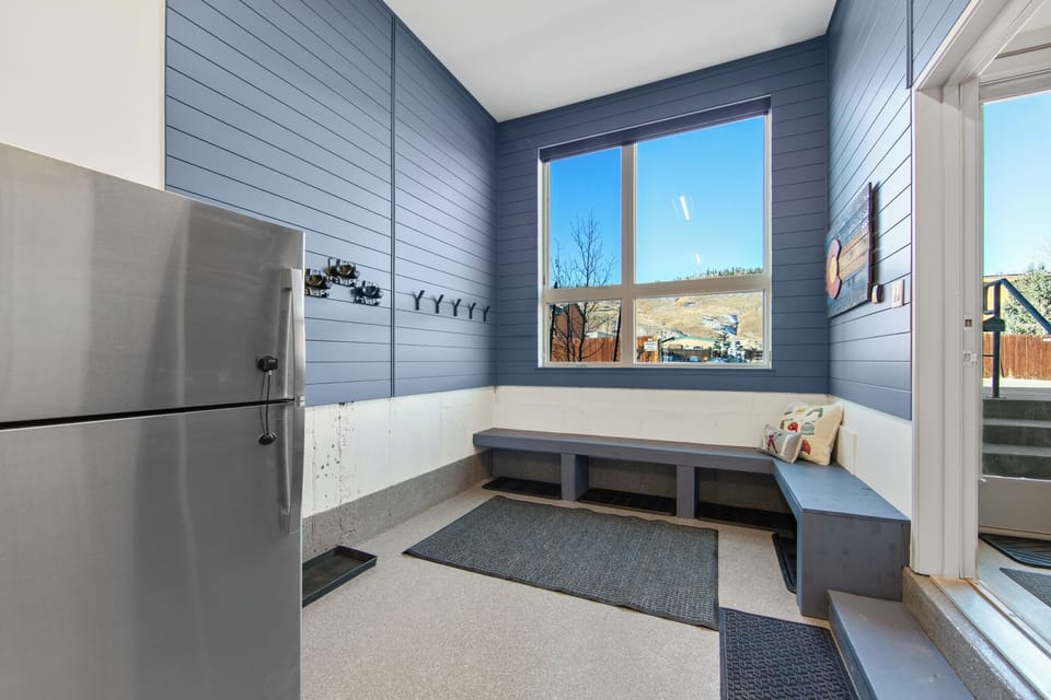Studio (2 Bedrooms) | Property amenity